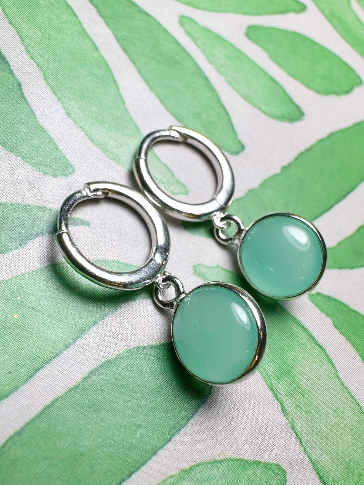 Pendientes de aro con cuarzo verde