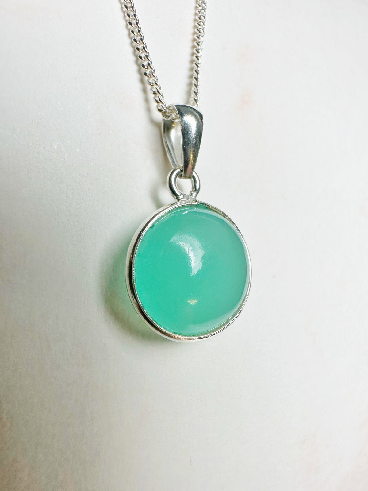 Colgante de plata con cuarzo verde