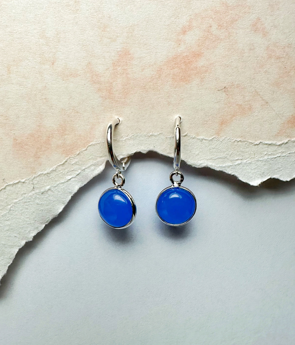 Pendientes de aro con ónix azul