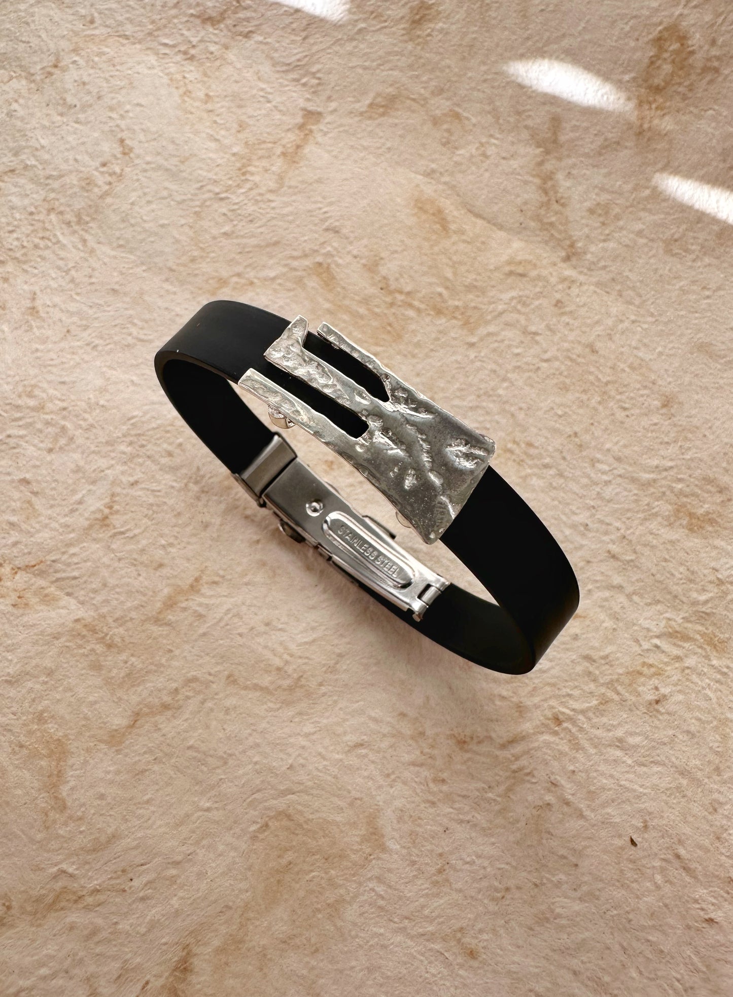 Pulsera Cuero Mano Falcón