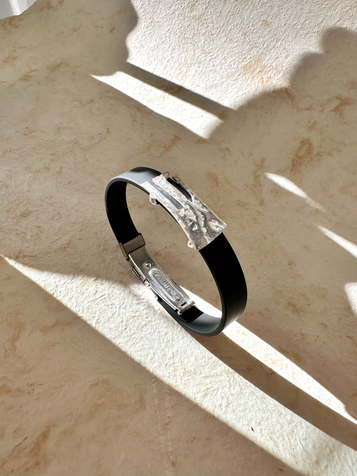 Pulsera Cuero Mano Falcón