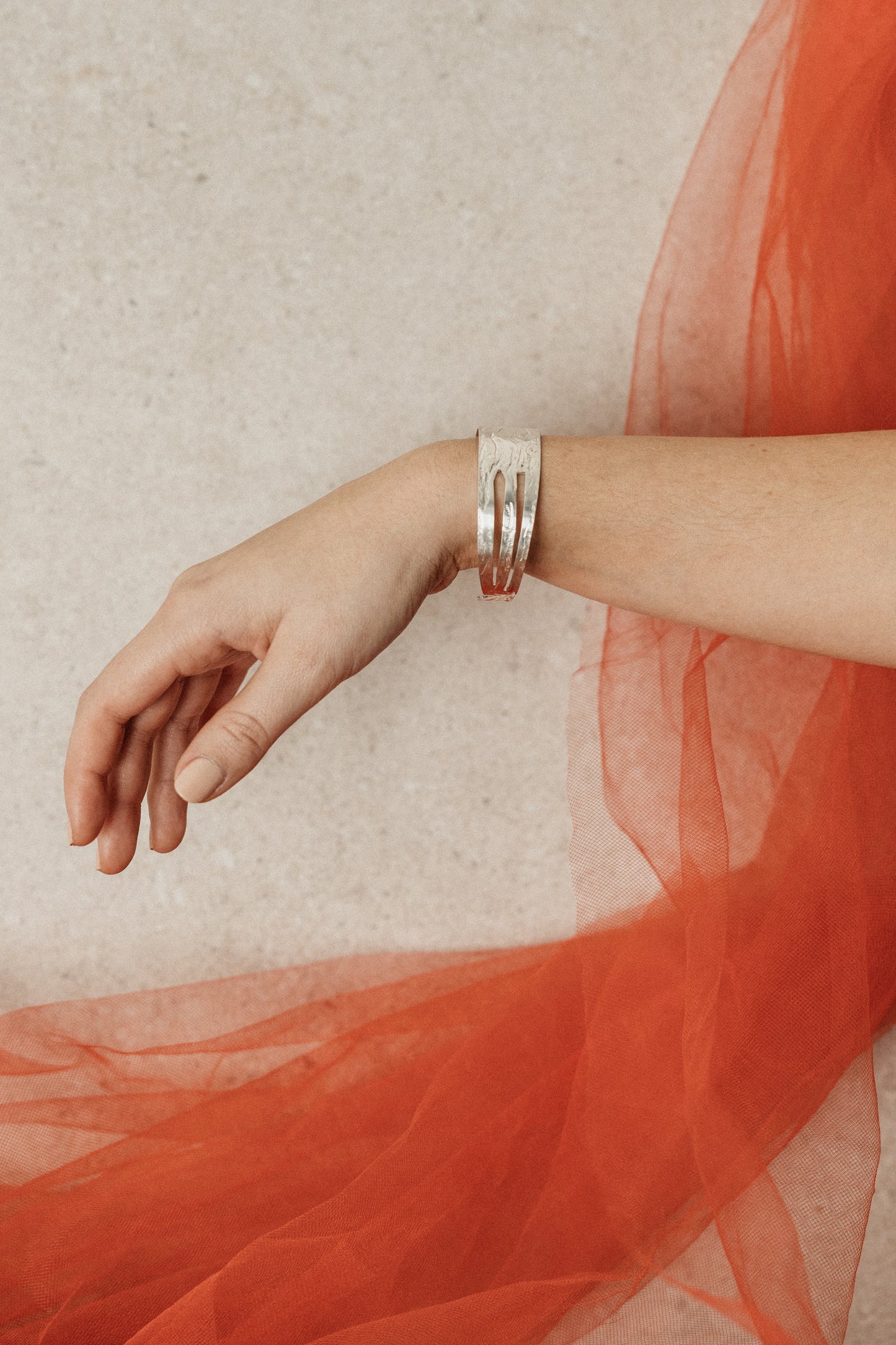 Brazalete Mano Falcón