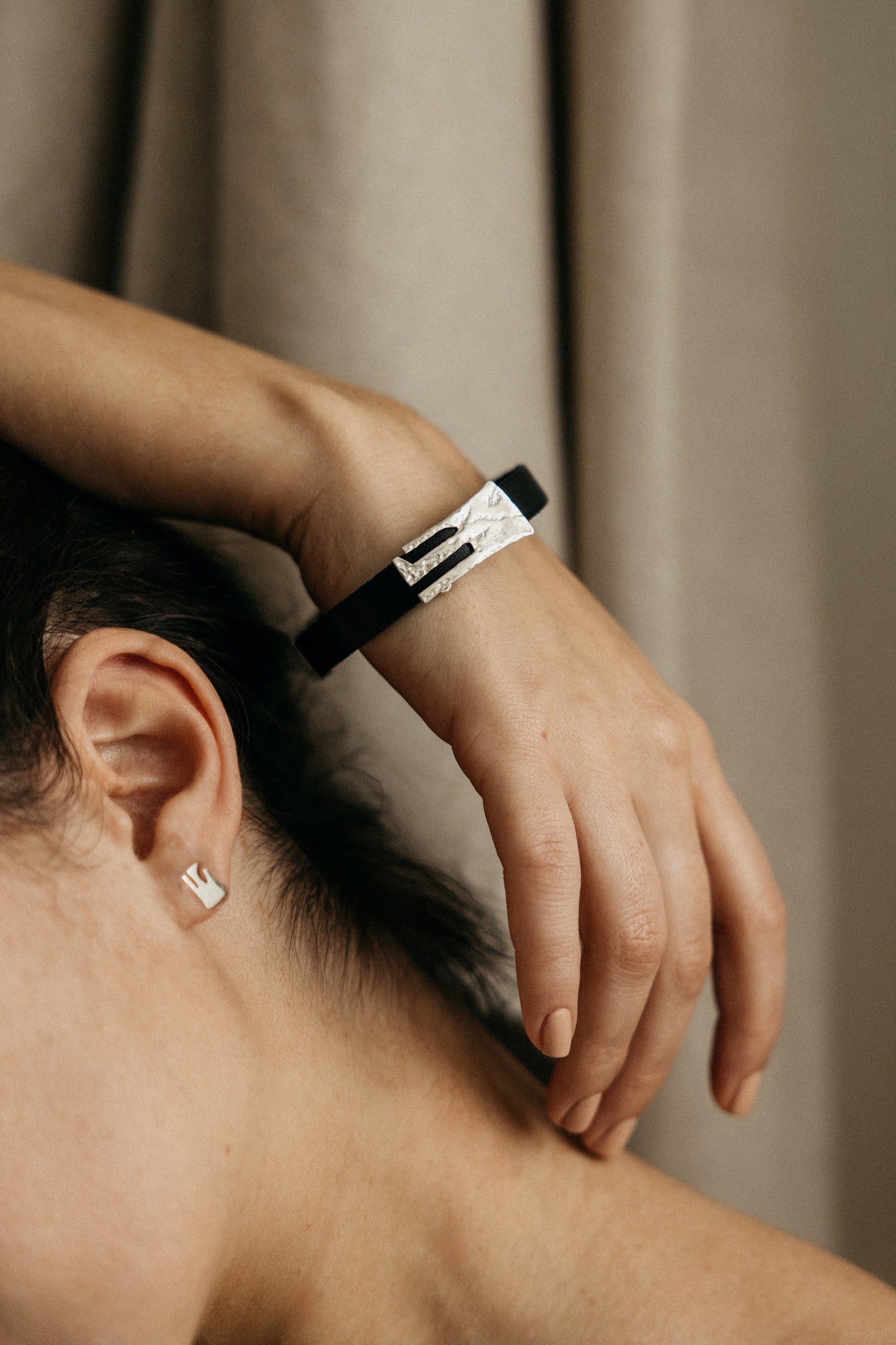 Pulsera Cuero Mano Falcón