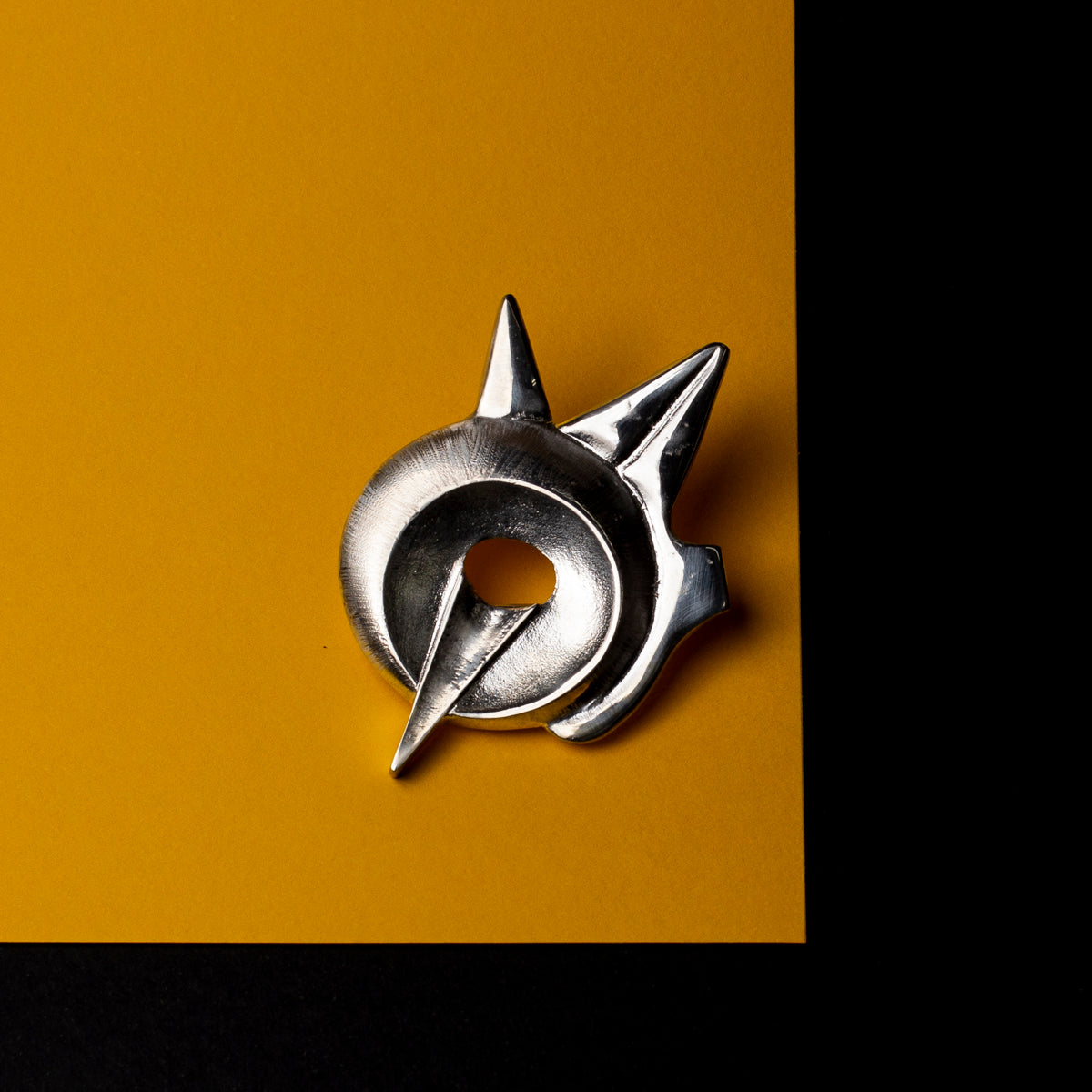 Broche Onírica Círculo Pico