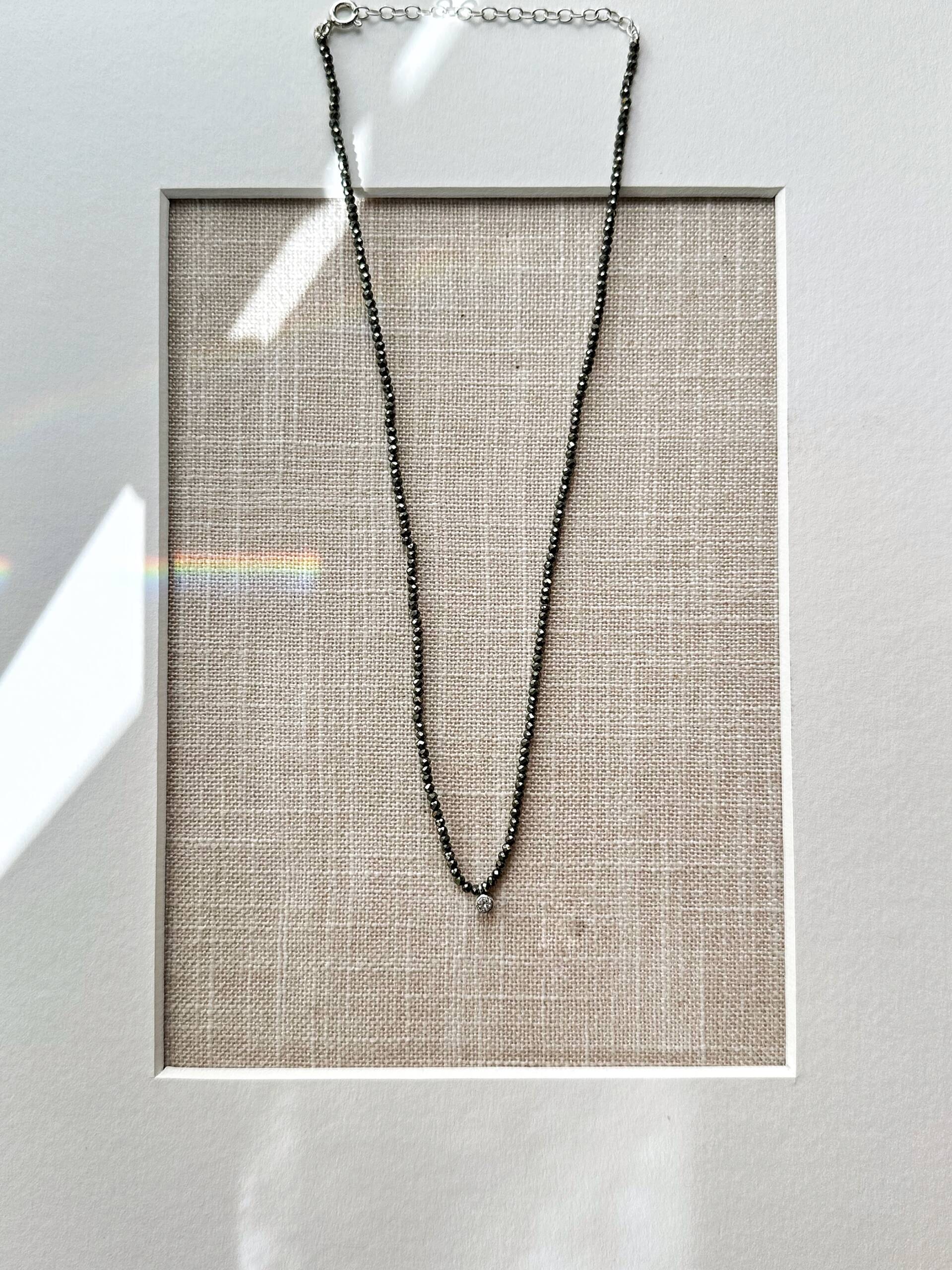 Collar Mini Hematíes