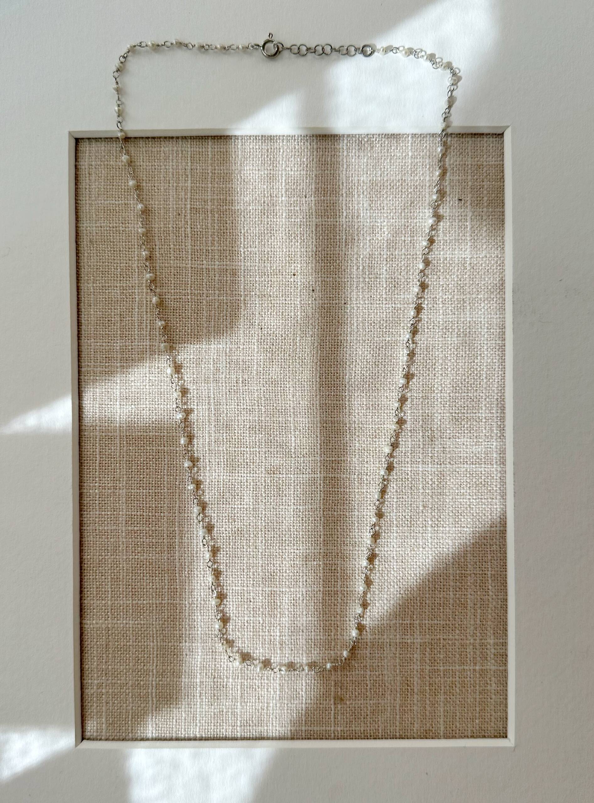 Cadena de mini perlas